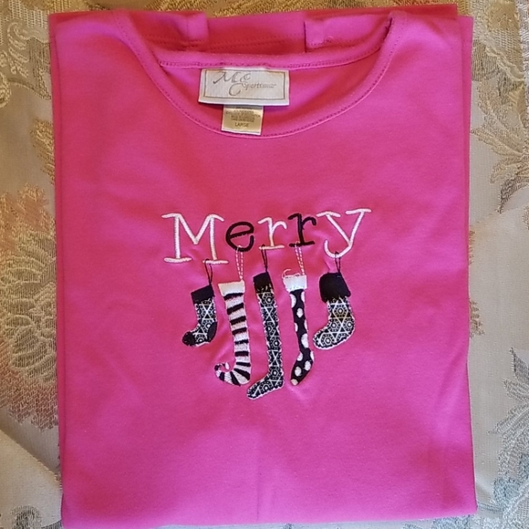 Embroidered Holiday t-shirts - Picture 4 of 7